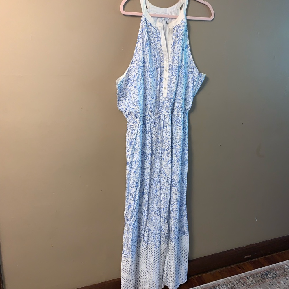 Old Navy blue and white sleeveless maxi dress